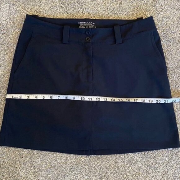Nike Golf Tour Performance dri-fit lined black stretchy skort. Women's size 10 - Picture 10 of 10